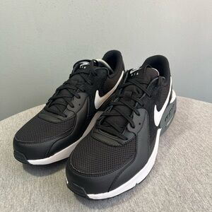 Nike Air Max Excee Black / White Dark Grey Men's Shoe Size 10.5 CD4165-001